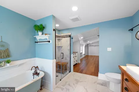 Bath - 100 S 7th St, Denton, MD 21629 photo 2 of 3