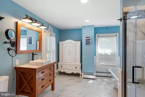 Bath - 100 S 7th St, Denton, MD 21629 photo 3 of 3