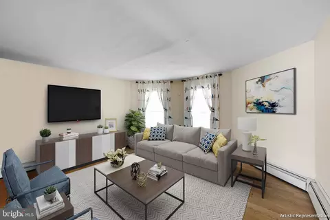 Living - 100 S 7th St, Denton, MD 21629 photo 2 of 6