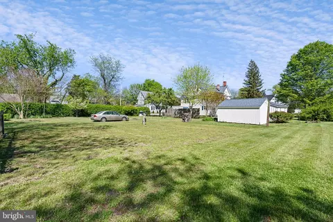 Exterior - 100 S 7th St, Denton, MD 21629 photo 2 of 3