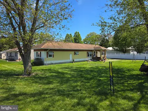 210 Maple Ave, Greensboro, MD 21639