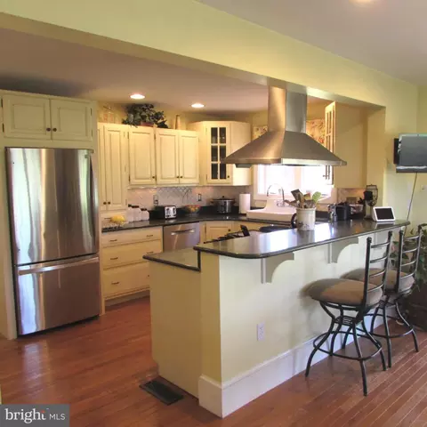 Kitchen - 4014 Poplar Neck Rd, Preston, MD 21655 photo 3 of 4