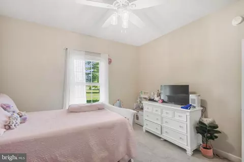Bedroom - 25615 Hignutt Rd, Denton, MD 21629 photo 3 of 5