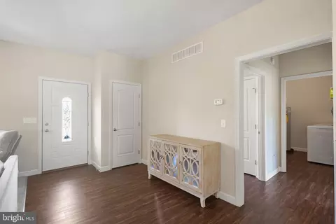 Entry Way - 25615 Hignutt Rd, Denton, MD 21629 photo 1 of 4