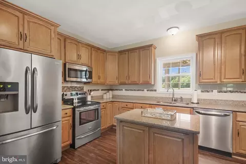 Kitchen - 25615 Hignutt Rd, Denton, MD 21629 photo 1 of 4