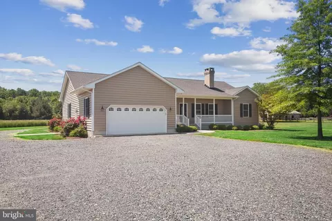Exterior - 25615 Hignutt Rd, Denton, MD 21629 photo 3 of 9