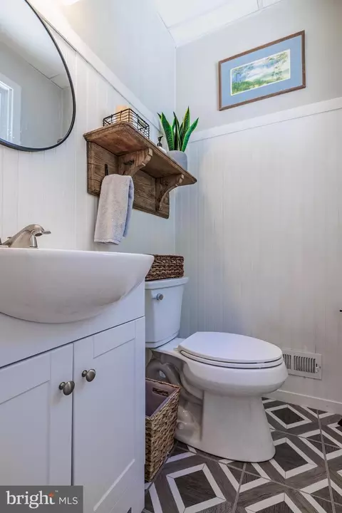 Bath - 11275 Central Ave, Ridgely, MD 21660 photo 3 of 3