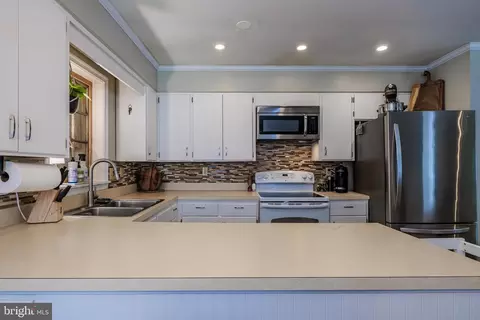 Kitchen - 11275 Central Ave, Ridgely, MD 21660 photo 1 of 1