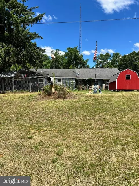 27238 Sandtown Rd, Goldsboro, MD 21636