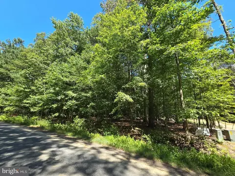 Laurel Lane, Denton, MD 21629