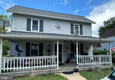 711 Gay St, Denton, MD 21629