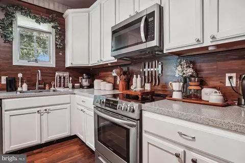 413 Mallard Dr, Greensboro, MD 21639