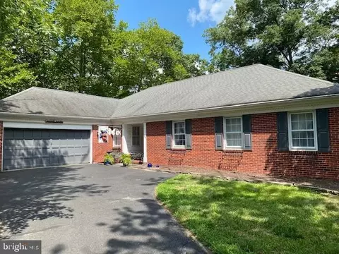 106 Sunset Dr, Denton, MD 21629