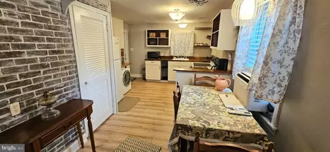 Entry Way - 708 Randolph St, Denton, MD 21629 photo 3 of 3