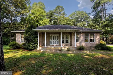 24751 Woods Dr, Denton, MD 21629