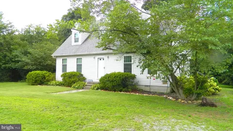 10318 Alms House Rd, Denton, MD 21629