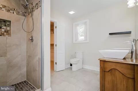 Bath - 230 Main St, Preston, MD 21655 photo 1 of 5