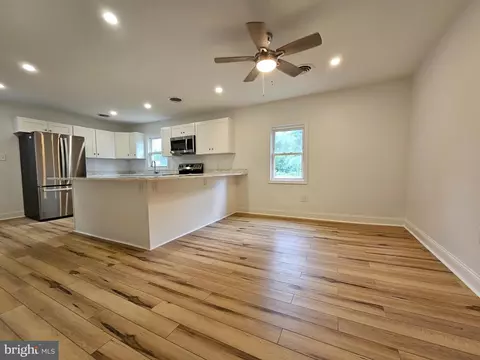 Living - 4980 Bethlehem Rd, Preston, MD 21655 photo 1 of 2