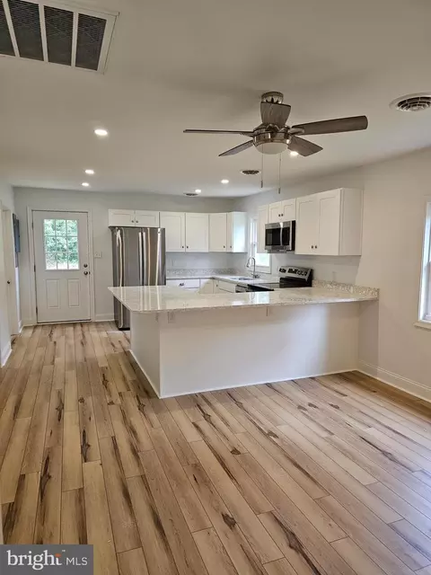Kitchen - 4980 Bethlehem Rd, Preston, MD 21655 photo 2 of 3