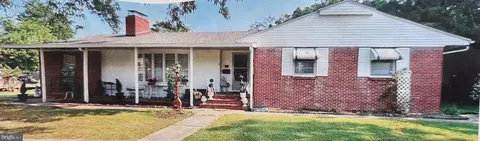 517 Gay St, Denton, MD 21629
