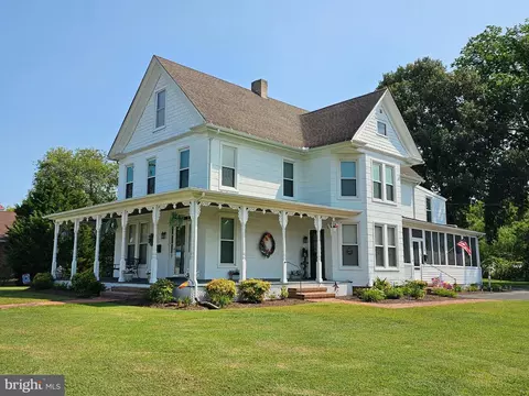 9 S 5th Ave, Denton, MD 21629