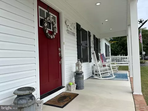 301 W Third St, Ridgely, MD 21660 photo 5