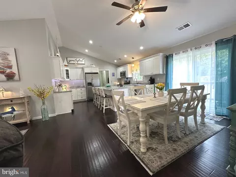 301 W Third St, Ridgely, MD 21660 photo 9