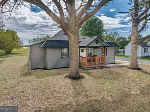 421 W Sunset Ave, Greensboro, MD 21639