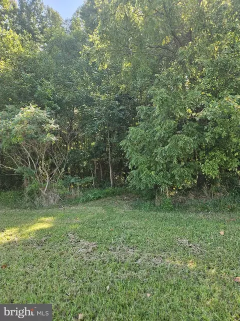 E Sixth St, Ridgely, MD 21660