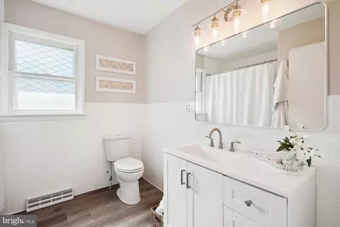 Bath - 116 Walnut St, Ridgely, MD 21660 photo 1 of 2