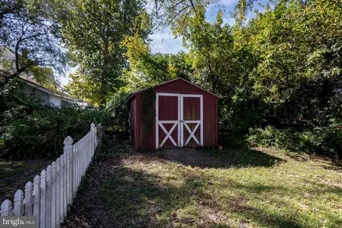 Exterior - 526 High St, Denton, MD 21629 photo 6 of 6