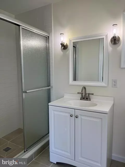 Bath - 411 Maple Ave, Ridgely, MD 21660 photo 3 of 4