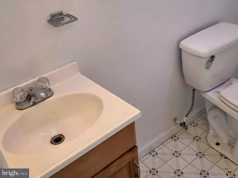 Bath - 8296 Hickman Rd, Denton, MD 21629 photo 1 of 1