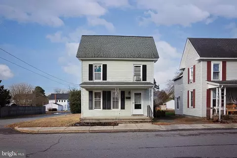 114 S 3rd St, Denton, MD 21629
