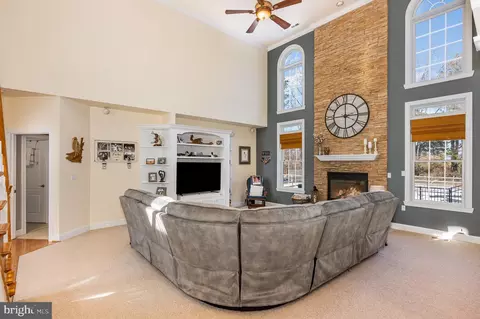 Living - 8291 Clearfield Rd, Denton, MD 21629 photo 1 of 1