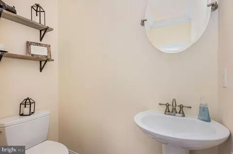 Entry Way - 8291 Clearfield Rd, Denton, MD 21629 photo 1 of 1