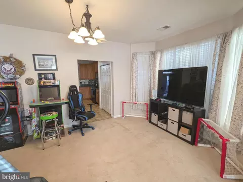 Living - 1104 Canvasback Ln, Denton, MD 21629 photo 1 of 1