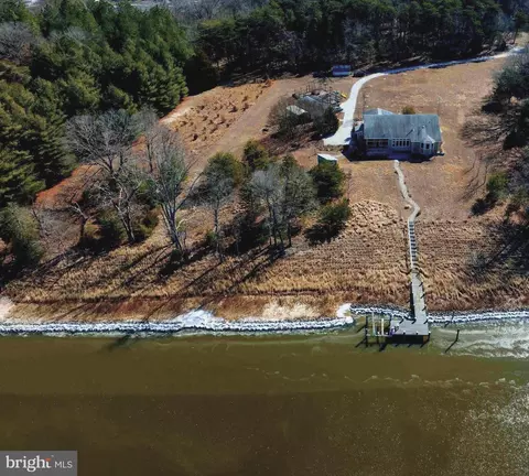 23556 Gilpin Point Rd, Preston, MD 21655