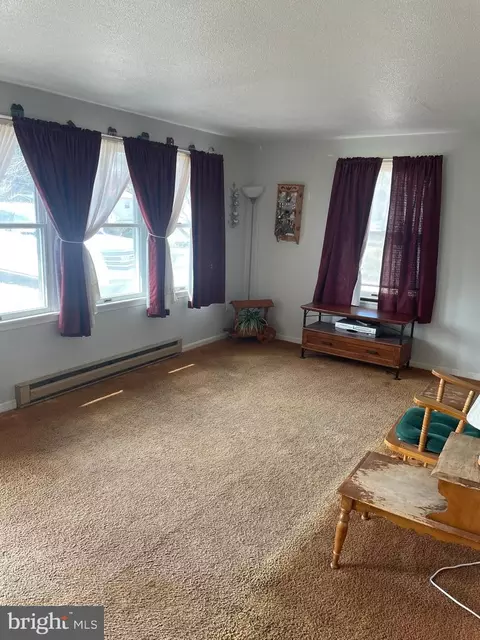 Living - 8 Maple Ave, Ridgely, MD 21660 photo 2 of 2