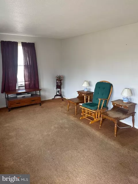 Living - 8 Maple Ave, Ridgely, MD 21660 photo 1 of 2
