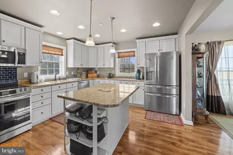 Kitchen - 26268 Baker Rd, Denton, MD 21629 photo 2 of 3