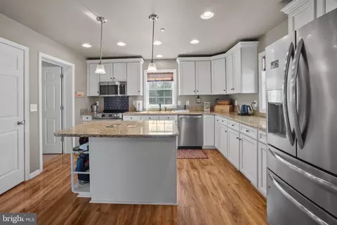 Kitchen - 26268 Baker Rd, Denton, MD 21629 photo 1 of 3