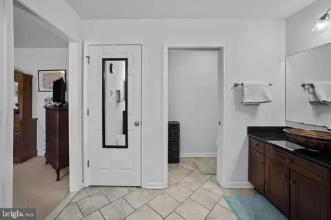 Entry Way - 26268 Baker Rd, Denton, MD 21629 photo 4 of 8