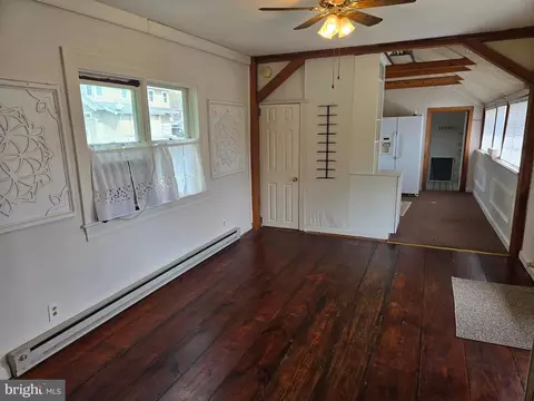 Living - 7 S 7th St, Denton, MD 21629 photo 3 of 4