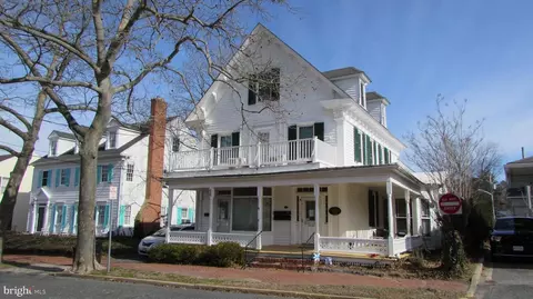 8 N 2nd St, Denton, MD 21629