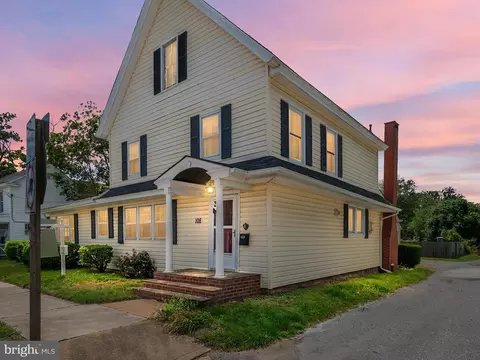 108 S 2nd St, Denton, MD 21629