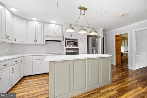 Kitchen - 8534 Briar Patch Dr, Denton, MD 21629 photo 4 of 9