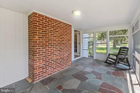 Exterior - 306 S 2nd St, Denton, MD 21629 photo 3 of 11