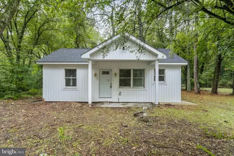 26471 Three Bridges Rd, Federalsburg, MD 21632