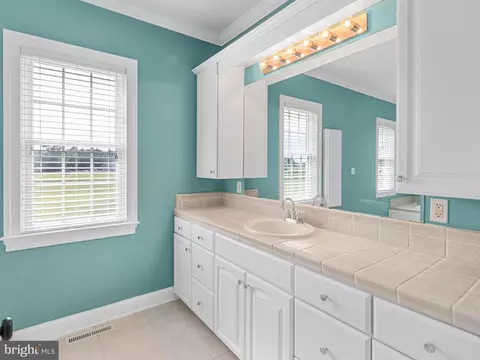 Bath - 3485 Gallagher Rd, Preston, MD 21655 photo 2 of 5